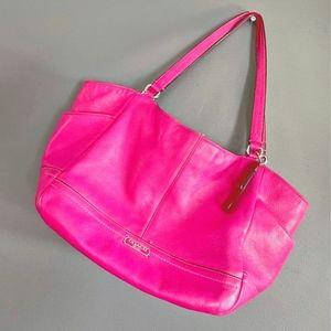 Coach pink purse fuchsia